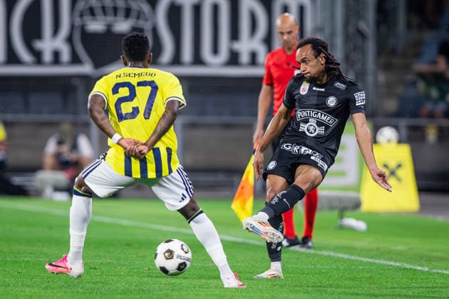 STURM GRAZ - FENERBAHCE Emran Soglo of Sturm and Nelson Semedo of Fenerbahce during the second leg of third qualifying round of UEFA Champions league football match between SK Sturm Graz and Fenerbahce BK at the Stadion Graz Liebenau. Graz, Austria, August 11, 2026. Photo by Branislav Racko Copyright: xx 080A1851
