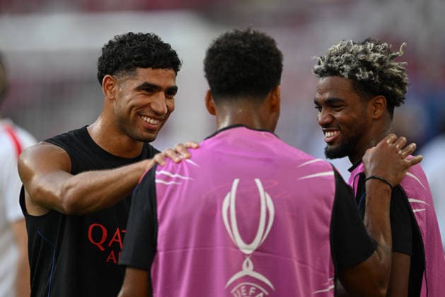 PSG hold final training session ahead of UEFA Super Cup SALZBURG, AUSTRIA - AUGUST 11: Achraf Hakimi (L), and Desire Doue (R) of PSG takes part in the team s final training session under head coach Luis Enrique at Salzburg Stadium in Salzburg, Austria, ahead of the UEFA Super Cup match against Aston Villa on August 11, 2026. Harun Ozalp Anadolu Salzburg Austria. Editorial use only. Please get in touch for any other usage.  Copyright: x2026xAnadoluxHarunxOzalpx