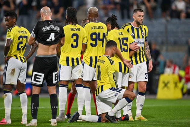 SOCCER - UEFA CL, Sturm vs Fenerbahce GRAZ,AUSTRIA,11.AUG.26 - SOCCER - UEFA Champions League, qualification, SK Sturm Graz vs Fenerbahce Istanbul. Image shows Jon Gorenc Stankovic (Sturm) and players of Fenerbahce.  GEPAxpictures xAvnixRetkoceri