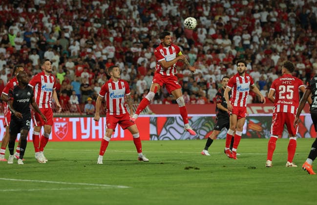 Crvena Zvezda v Hapoel Beer Sheva, UEFA Champions League, third qualifying round, 2nd leg Season 2026 2027 Belgrade, Serbia. 11th August, 2026. Crvena Zvezda s Rade Krunic during the UEFA Champions League, third qualifying round, 2nd leg football match between Crvena Zvezda (Red Star) and Hapoel Beer-Sheva at the Rajko Mitic Stadium on August 11, 2026 in Belgrade, Serbia. Belgrade Serbia Copyright: xPedjaxMilosavljevicx x
