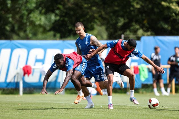 v.l. Daniel Heber (1. FC Magdeburg,15), Mateusz Zukowski (1. FC Magdeburg,22), Magnus Baars (1. FC Magdeburg,35) - 2. Fußball Bundesliga Saison 2026-2027 1. FC Magdeburg Training an der Avnet Arena in Magdeburg - Fußball,Mann,Männer,Deutschland,11.08.2026 *** From left: Daniel Heber, 1 FC Magdeburg, 15; Mateusz Zukowski, 1 FC Magdeburg, 22; Magnus Baars 1 FC Magdeburg, 35 2 Bundesliga Season 2026–2027 1 FC Magdeburg Training at the Avnet Arena in Magdeburg Soccer, Man, Men, Germany, August 11, 2026