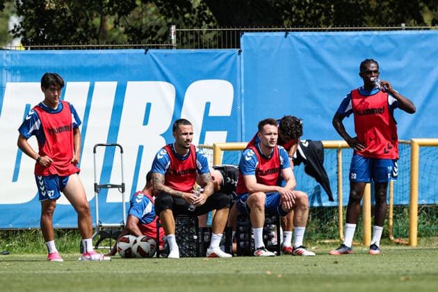 v.l. Doyoung Yoon (1. FC Magdeburg,27), Falko Michel (1. FC Magdeburg,21), Paul Jaeckel (1. FC Magdeburg,6), Richmond Tachie (1. FC Magdeburg,29) - 2. Fußball Bundesliga Saison 2026-2027 1. FC Magdeburg Training an der Avnet Arena in Magdeburg - Fußball,Mann,Männer,Deutschland,11.08.2026 *** L to R: Doyoung Yoon, 1 FC Magdeburg, 27; Falko Michel, 1 FC Magdeburg, 21; Paul Jaeckel 1 FC Magdeburg, 6, Richmond Tachie 1 FC Magdeburg, 29 2026–2027 Bundesliga Season 1 FC Magdeburg training at the Avnet Arena in Magdeburg Soccer, Men,Men, Germany, August 11, 2026