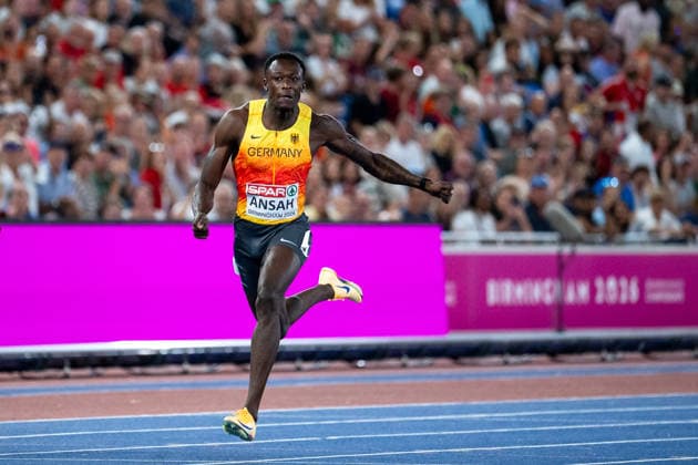 11.08.2026, GBR, Leichtathletik, Europameisterschaft 2026, Abendsession Tag 2, Birmingham Owen Ansah ( Deutschland ) im Ziel auf Platz 3 Bronze Medaille, 100 Meter Sprint Herren, Finale Birmingham Alexander Stadium England Großbritannien *** August 11, 2026, GBR, Track and Field, 2026 European Championships, Evening Session, Day 2, Birmingham: Owen Ansah of Germany finishes in 3rd place to win the bronze medal, Men’s 100-meter dash, Final, Alexander Stadium, Birmingham, England, Great Britain Copyright: xNordphoto Memmlerx
