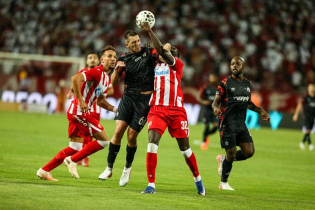 Crvena zvezda v Hapoel Beer Sheva - UEFA Champions League BELGRADE, SERBIA - AUGUST 11: Derrick Luckassen of Crvena Zvezda in action against Igor Zlatanovic of Hapoel Beer Sheva during UEFA Champions League qualifying match between Crvena Zvezda and Hapoel Beer Sheva at Rajko Mitic Stadium on August 11, 2026. Filip Stevanovic Anadolu Belgrade Serbia. Editorial use only. Please get in touch for any other usage.  Copyright: x2026xAnadoluxFilipxStevanovicx