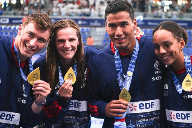 Sport Bilder des Tages #2 11 Aout European Aquatics Championships Paris 2026 FINALES Podium Wattel Marie ,Aitkaci Car ,Grousset Maxime and Moluh Mary-Ambre of France During Finale 4X100 Medley Mixte at the European Swimming Championships at the Greater Paris Metropolis Olympic Aquatics Centre in Paris (France) on August 11, 2026.Credit Laurent Lairys parisFrance  Copyright: xLaurentxLairysx