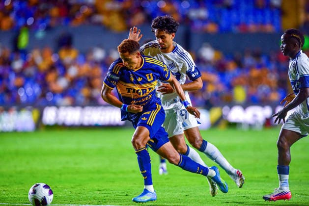 CONCACAF CHAMPIONS LEAGUE 2026 CONCACAF CHAMPIONS LEAGUE 2026 TIGRES UANL VS VANCOUVER 11082026 MONTERREY, NUEVO LEON. Action photo of Jonathan Herrera (L) of Tigres UANL and Jeevan Badwal of Vancouver Whitecaps , during week 3 game of the 2026 CONCACAF Champions League tournament held a the Estadio Universitario of Monterrey, Nuevo Leon, Mexico. Foto de accion de Jonathan Herrera (I) de Tigres UANL y Jeevan Badwal de Vancouver Whitecaps, durante juego de la jornada 3 del Torneo 2026 de la CONCACAF Champions League, celebrado en el Estadio Universitario de Monterrey, Nuevo Leon, Mexico PHOTO BY IMAGENSHOP AGENCIA FOTOGRAFICA MONTERREY NUEVO LEON MEXICO *** CONCACAF CHAMPIONS LEAGUE 2026 CONCACAF CHAMPIONS LEAGUE 2026 TIGRES UANL VS VANCOUVER 08 11 2026 MONTERREY, NUEVO LEON Action photo of Jonathan Herrera (L) of Tigres UANL and Jeevan Badwal of the Vancouver Whitecaps during a Week 3 match of the 2026 CONCACAF Champions League tournament held at the Estadio Universitario in Monterrey, Nuevo León, Mexico Action photo of Jonathan Herrera (L) of Tigres UANL and Jeevan Badwal of the Vancouver Whitecaps, during the Week 3 match of the 2026 CONCACAF Champions League tournament, held at the Estadio Universitario in Monterrey, Nuevo Leon, Mexico. PHOTO BY IMAGENSHOP PHOTO AGENCY MONTERREY, NUEVO LEON, MEXICO Copyright: xIMAGENSHOPxAGENCIAxFOTOGRAFICAx