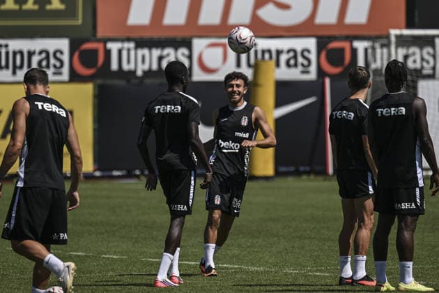 Besiktas complete preparations for UEFA Europa League second leg against Hradec Kralove ISTANBUL, TURKIYE - AUGUST 12: Besiktas players attend a training session at BJK Nevzat Demir Training Facilities in Istanbul, Turkiye, on August 12, 2026, as the team completes preparations for the second-leg match against Czech side Hradec Kralove in the UEFA Europa League third qualifying round. Murat Sengul Anadolu Istanbul Turkey. Editorial use only. Please get in touch for any other usage.  Copyright: x2026xAnadoluxMuratxSengulx