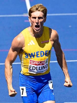 BIRMINGHAM, UNITED KINGDOM 20260812 Sweden s Oskar Edlund celebrates after winning the men s 400m hurdles semi-final 1 during the European Athletics Championships at Alexander Stadium in Birmingham. *** The image is included in the SPORTS PACKAGE. For others PAYMENT IMAGE. *** BIRMINGHAM UK x10030x *** BIRMINGHAM, UNITED KINGDOM 20260812 Sweden s Oskar Edlund celebrates after winning the men s 400m hurdles semifinal 1 during the European Athletics Championships at Alexander Stadium in Birmingham *** The image is included in the SPORTS PACKAGE. For other images, please contact us for pricing. *** BIRMINGHAM, UK x10030x  Copyright: xJonasxEkströmer TTx EUROPEAN ATHLETICS CHAMPIONSHIPS 2026