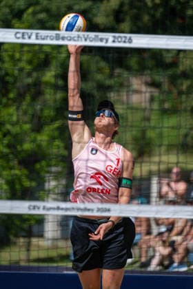 STARE JABLONKI, POLEN - AUGUST 12: Nils Ehlers (Player 1, GER) during the European Championships Beach volleyball, Beachvolleyball at Stare Jablonki on August 12, 2026 in Stare Jablonki, Polen. Polen Copyright: xPeterxWeberx