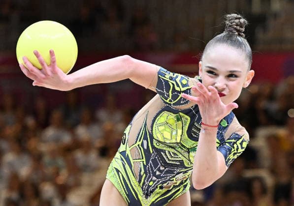 12.08.2026, xhbx, Rhythmische Sportgymnastik Weltmeisterschaft 2026, v.l. Zille Wang (China) mit Band (DFL DFB REGULATIONS PROHIBIT ANY USE OF PHOTOGRAPHS as IMAGE SEQUENCES and or QUASI-VIDEO) Frankfurt am Main *** August 12, 2026, xhbx, 2026 Rhythmic Gymnastics World Championships, from left: Zille, Wang (China) with ribbon. DFL and DFB regulations prohibit any use of photographs as image sequences and or quasi-video. Frankfurt am Main