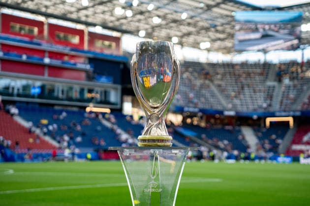 Official Trophy seen during the UEFA Super Cup 2026 match between Paris Saint-Germain and Aston Villa (Kazimierz Koper Ball Raw Images) Salzburg Red Bull Arena Austria Copyright: xKazimierzxKoperx KAZ_PSGvAST-3