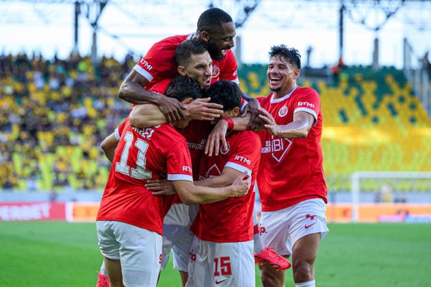 Hapoel Tel Aviv seen celebrating goal during UEFA Conference League 2026 27 3rd qualifying round 2nd leg match between teams of GKS Katowice and Hapoel Tel Aviv in Katowice, Poland Tomasz Karczewski Ball Raw Images Katowice Arena Katowice Poland Copyright: xTomaszxKarczewskix tomaszkarczewski_gks_hapoel_2627_TK2_0152 KWALIFIKACJE LIGI KONFERENCJI PILKA NOZNA SEZON 2026 2027 LIGA KONFERENCJI FOT.IMAGO NEWSPIX.PL POLAND ONLY! --- Newspix.pl POLAND OUT!  imago_sp_0812_1080922902