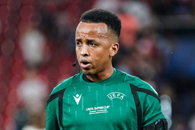 Fussball: Österreich: UEFA Super Cup 2025 2026 - Finale, 12.08.2026 - Paris Saint-Germain (Frankreich) vs. Aston Villa (England) - Stadion Salzburg (Salzburg, Österreich); Schiedsrichter Omar Artan *** Soccer Austria UEFA Super Cup 2025–2026 Final, August 12, 2026, Paris Saint-Germain (France) vs. Aston Villa (England), Salzburg Stadium, Salzburg, Austria; Referee: Omar Artan Copyright: xLUKAxKOLANOVICx
