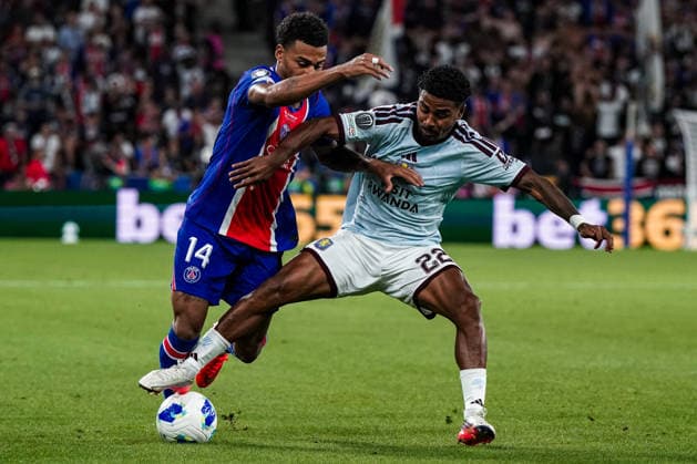 Fussball: Österreich: UEFA Super Cup 2025 2026 - Finale, 12.08.2026 - Paris Saint-Germain (Frankreich) vs. Aston Villa (England) - Stadion Salzburg (Salzburg, Österreich); Desire Doue (PSG), Ian Maatsen (Aston Villa) *** Soccer Austria UEFA Super Cup 2025–2026 Final, August 12, 2026, Paris Saint-Germain (France) vs. Aston Villa (England), Salzburg Stadium, Salzburg, Austria; Desire Doue (PSG), Ian Maatsen (Aston Villa) Copyright: xLUKAxKOLANOVICx