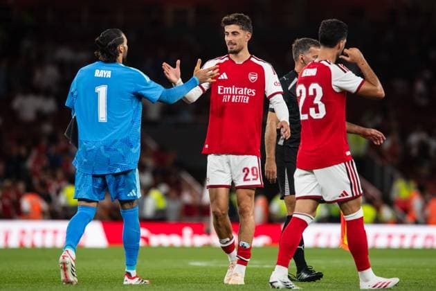 David Raya of Arsenal and Kai Havertz of Arsenal embrace at full time after the Friendly match between Arsenal and Como Arsenal v Como, Preseason Friendly, Football, Emirates Stadium, London - 12 Aug 2026London Emirates Stadium United Kingdom  Copyright: xSeanxTroup Shutterstockx 17064767bp