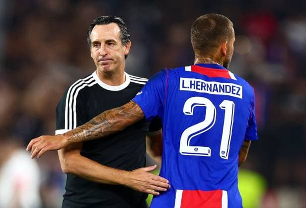 Aston Villa Manager Unai Emery shakes hands with Lucas Hernandez of Paris Saint-Germain Paris St Germain v Aston Villa, UEFA Super Cup Final, Football, Red Bull Arena, Salzburg, Austria - 12 Aug 2026Salzburg Red Bull Arena, Austria  Copyright: xJamesxMarsh Shutterstockx 17064758ed