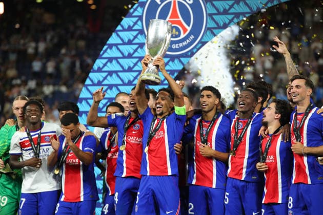 SALZBURG, AUSTRIA - AUGUST 12: PSG is celebrating the win during award ceremony after the UEFA Super Cup final between PSG and Aston Villa at Stadion Salzburg on August 12, 2026 in Salzburg, Austria.  Copyright: xSeverinxAichbauer SPPx Sportspressphoto_SPR204722
