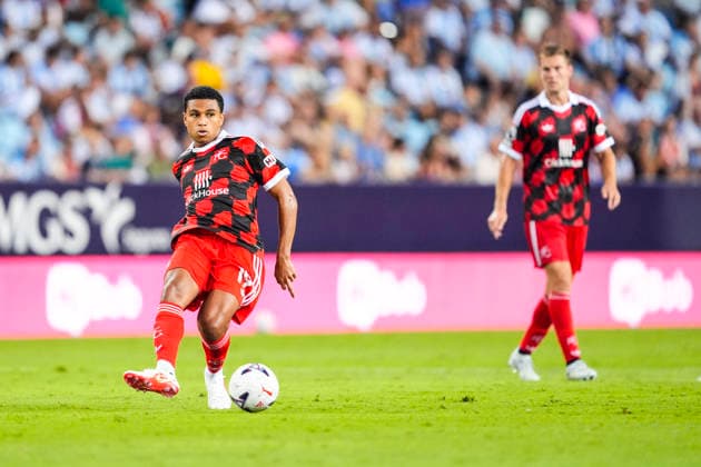 August 12, 2026, Malaga, Malaga, Spain: Shea Charles of Fulham FC in action during the 36th edition of the Costa del Sol Trophy football match played between Malaga CF and Fulham FC at La Rosaleda stadium on August 12, 2026, in Malaga, Spain. Malaga Spain - ZUMAa181 20260812_zaa_a181_243 Copyright: xJoaquinxCorcherox