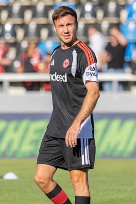 Testspiel: FSV Frankfurt - Eintracht Frankfurt, 12.08.2026 Mario Götze (Eintracht Frankfurt 27), Freisteller, Portrait Porträt, FSV Frankfurt - Eintracht Frankfurt, Frankfurt, BBBank Arena, 12.8.2026 *** Friendly Match: FSV Frankfurt vs. Eintracht Frankfurt, August 12, 2026; Mario Götze, Eintracht Frankfurt No. 27; Cutout, Portrait; FSV Frankfurt vs. Eintracht Frankfurt; Frankfurt; BBBank Arena; August 12, 2026 Copyright: xBEAUTIFULxSPORTS Gawlikx