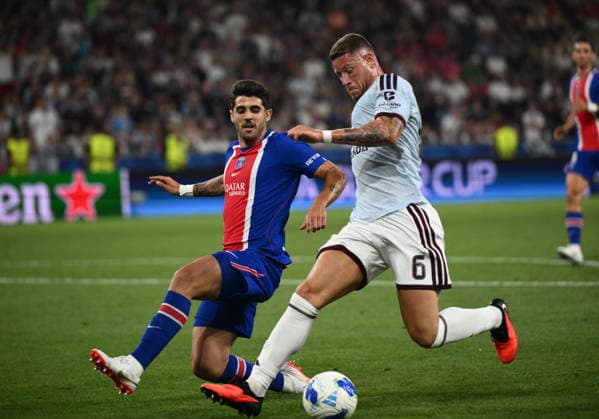 PSG v Aston Villa - UEFA Super Cup SALZBURG, AUSTRIA - AUGUST 12: Ross Barkley of Aston Villa in action during the UEFA Super Cup football match between PSG and Aston Villa at Red Bull Arena (Stadion Salzburg) in Salzburg, Austria on August 12, 2026. Harun Ozalp Anadolu Salzburg Austria. Editorial use only. Please get in touch for any other usage.  Copyright: x2026xAnadoluxHarunxOzalpx
