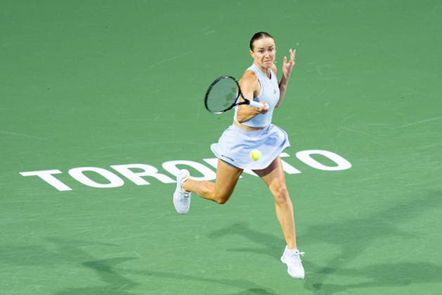TORONTO, ON - AUGUST 12: Elina Svitolina of Ukraine returns a shot during her Semi-final match of the WTA, Tennis Damen National Bank Open tournament on August 12, 2026 at Sobeys Stadium in Toronto, ON, Canada (Photo by Julian Avram Icon Sportswire) TENNIS: AUG 12 National Bank Open EDITORIAL USE ONLY Icon2608120002