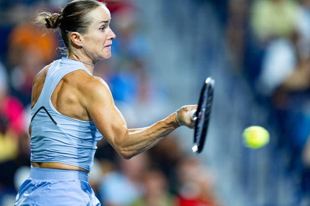 TORONTO, ON - AUGUST 12: Elina Svitolina of Ukraine returns a shot during her Semi-final match of the WTA, Tennis Damen National Bank Open tournament on August 12, 2026 at Sobeys Stadium in Toronto, ON, Canada (Photo by Julian Avram Icon Sportswire) TENNIS: AUG 12 National Bank Open EDITORIAL USE ONLY Icon2608120080
