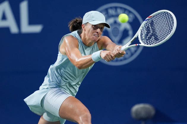 National Bank Open 2026 - Day 12 TORONTO, CANADA - AUGUST 12 : Iga Swiatek of Poland in action against Elina Svitolina of Ukraine in semi-finals round match during day 12 of WTA, Tennis Damen 1000 National Bank Open in Toronto, Ontario, Canada on August 12, 2026. Mert Alper Dervis Anadolu Ontario Canada. Editorial use only. Please get in touch for any other usage.  Copyright: x2026xAnadoluxMertxAlperxDervisx
