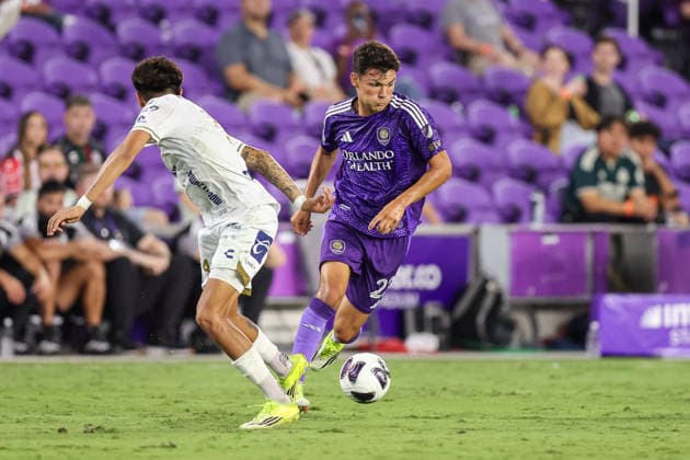 August 12, 2026, Orlando, Florida, USA: Orlando City SC forward JUSTIN ELLIS (22) controls the ball during a match against Atlo tico San Luis. Orlando City SC hosted Athletico San Luis in a Leagues Cup match at Inter.Co Stadium in Orlando, FL. Orlando USA - ZUMAm299 20260812_znp_m299_023 Copyright: xTaylorxMcFeex