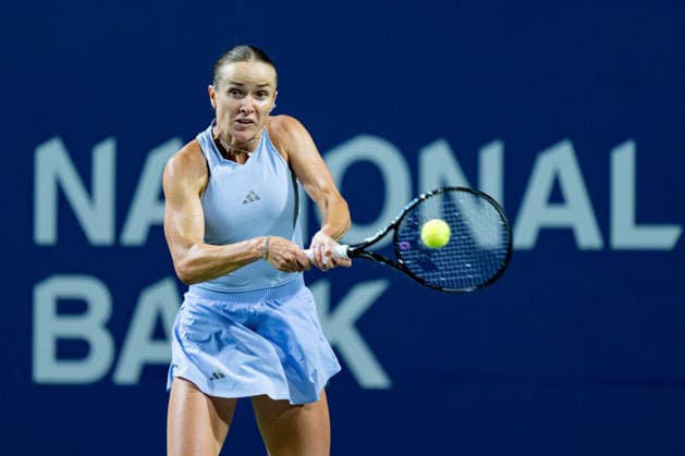 TORONTO, ON - AUGUST 12: Elina Svitolina of Ukraine returns a shot during her Semi-final match of the WTA, Tennis Damen National Bank Open tournament on August 12, 2026 at Sobeys Stadium in Toronto, ON, Canada (Photo by Julian Avram Icon Sportswire) TENNIS: AUG 12 National Bank Open EDITORIAL USE ONLY Icon2608120222