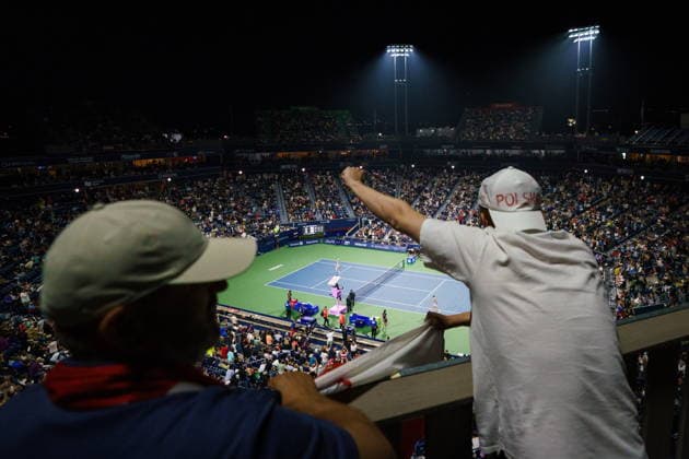 August 12, 2026, Toronto, On, Canada: Fans celebrate after Iga Swiatek of Poland defeats Elina Svitolina of Ukraine 6-3, 1-6, 6-3, during semi-final National Bank Open tennis action in Toronto, on Wednesday, Aug. 12, 2026. Canada News - August 12, 2026  - ZUMAc35_ 20260812_zaf_c35_135 Copyright: xKeitoxNewmanx