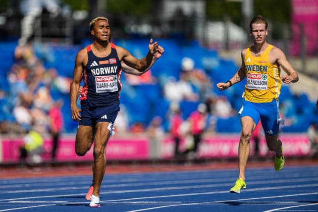260813 Kenny Emi Tijani-Ajayi of Norway and Erik Erlandsson of Sweden compete in men s 200 meter qualification during day 4 of the 2026 European Athletics Championships on August 13, 2026 in Birmingham. Photo: Maxim Thore BILDBYRAN kod MT MT1068 friidrott athletics friidrett friidrotts-em em friidretts-em 2026 european athletics championships 4 bbeng sweden sverige *** August 13, 2026: Kenny Emi Tijani Ajayi of Norway and Erik Erlandsson of Sweden compete in the men’s 200-meter qualifying round during Day 4 of the 2026 European Athletics Championships on August 13, 2026 in Birmingham. Photo by Maxim Thore. BILDBYRAN code MT MT1068 track and field athletics friidrett friidrotts em em friidretts em 2026 European Athletics Championships 4 BBENG Sweden Sverige  Copyright: MAXIMxTHORE BB260813MT007