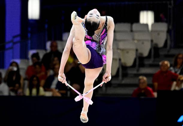 13.08.2026, xhbx, Rhythmische Sportgymnastik Weltmeisterschaft 2026, v.l. Qi Wang (China)Keulen (DFL DFB REGULATIONS PROHIBIT ANY USE OF PHOTOGRAPHS as IMAGE SEQUENCES and or QUASI-VIDEO) Frankfurt am Main *** August 13, 2026, xhbx, 2026 Rhythmic Gymnastics World Championships, from left: Qi Wang (China), Cologne, DFL, DFB. REGULATIONS PROHIBIT ANY USE OF PHOTOGRAPHS AS IMAGE SEQUENCES AND OR QUASI-VIDEO. Frankfurt am Main