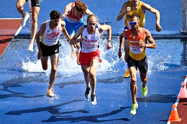 European Athletics Championships Birmingham 2026 - day 4 BIRMINGHAM, ENGLAND - AUGUST 13 : Schyns Remi (BEL), Fourmont Baptiste (FRA), Daniel Arce (ESP) in action during the 3000M Steeplechase Men Round 1 Heat 2 on day 4 of the Birmingham 2026 European Athletics Championships on August 13, 2026 in Birmingham, England, 13 08 2026 Birmingham ENGLAND  Copyright: xTomasxSiskx