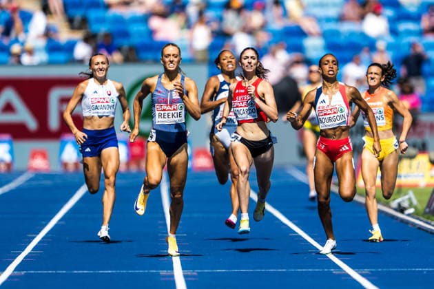 European Athletics Championships; Birmingham, 13.08.2026 BIRMINGHAM, UNITED KINGDOM - AUGUST 13: Veronica Vancardo (Switzerland) fights for positions on the finish straight of the womens 800 m on August 13, 2026 in Birmingham, United Kingdom. *** European Athletics Championships, Birmingham, August 13, 2026 BIRMINGHAM, UNITED KINGDOM AUGUST 13 Veronica Vancardo of Switzerland battles for position on the home stretch of the women s 800-meter race on August 13, 2026, in Birmingham, United Kingdom Copyright: xBEAUTIFULxSPORTS UlfxSchillerx