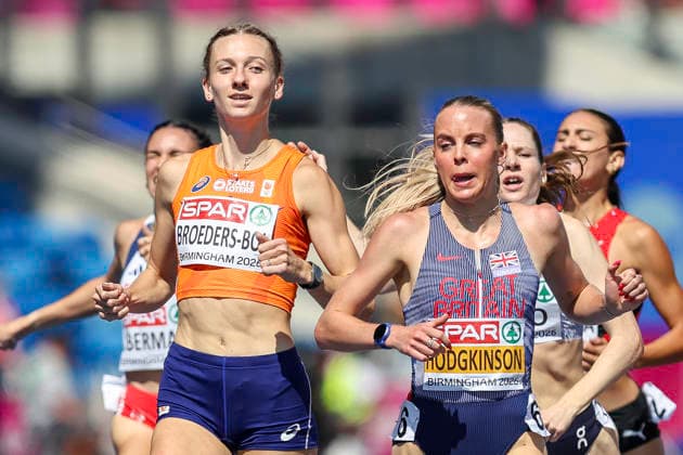 27th European Athletics Championships - Birmingham 2026: Day Four Netherlands Femke Broeders-Bol, who finished second, and Great Britain s Keely Hodgkinson, who finished first, ease back as they cross the finish line during Day Four of the 2026 European Athletics Championships at the Alexander Stadium in Perry Bar, Birmingham, England. Perry Bar Birmingham United Kingdom  Copyright: xMIxNewsx originalFilename:fletcher-european260813_nprzo.jpg