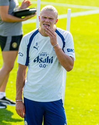 Football - Manchester City Open Training MANCHESTER, ENGLAND - Thursday, August 13, 2026: Manchester City s Erling Haaland during an open training session at the Etihad Campus ahead of the start of the FA Premier League season. (Photo by David Rawcliffe Propaganda) MANCHESTER Etihad Campus GREATER MANCHESTER ENGLAND  Copyright: xDavidxRawcliffex P2026-08-13-Man_City_Open_Training-46