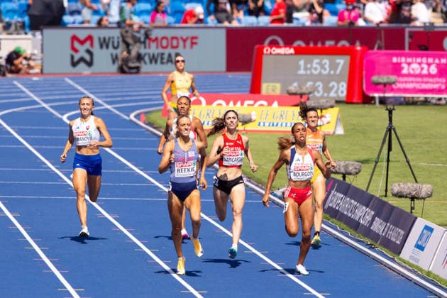 Sprint finish in the Womens 800m semi final one at the European Athletics Championships at Alexander Stadium in Birmingham, England  Copyright: xSeanxWalshx Sportspressphoto_SPR205485