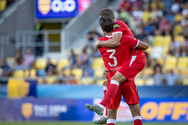 DAC DUNAJSKA STREDA - TWENTE Max Bruns of Twente celebrates a goal with his teammates during the second leg of third qualifying round of UEFA Conference league football match between DAC Dunajska Streda and Twente at the DAC Arena MOL Arena. Dunajska Streda, Slovakia, August 13, 2026. Photo by Branislav Racko Copyright: xx 080A6745