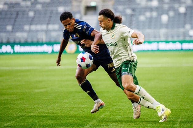 260813 Michael Ameyaw of Rakow and Amin Boudri of Hammarby during the UEFA Conference League qualifying football match between Hammarby and Rakow on August 13, 2026 in Stockholm. Photo: Kenta Jönsson BILDBYRAN COP 210 KJ0361 fotboll football soccer fotball uefa conference league conference league hammarby rakow bbeng *** August 13, 2026: Michael Ameyaw of Rakow and Amin Boudri of Hammarby during the UEFA Conference League qualifying soccer match between Hammarby and Rakow on August 13, 2026 in Stockholm. Photo by Kenta Jönsson, BILDBYRAN COP 210 KJ0361. soccer, football, UEFA Conference League, Hammarby, Rakow, bbeng  Copyright: KENTAxJÖNSSON BB260813KJ034