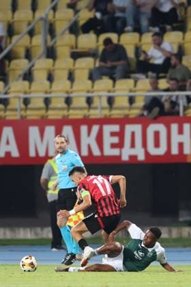 Arbin Zejnullai of KF Shkendija and Miguel Chaiwa of Hibernian Shkendija v Hibernian, UEFA Conference League, 3rd Qualifying Round, Second Leg, Football, Nacionalna Arena Toe Proeski, Skopje, North Macedonia - 13 Aug 2026Skopje Nacionalna Arena Tose Proeski United Kingdom  Copyright: xNikolaxKrstic Shutterstockx 17069367ae
