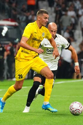 ISTANBUL, TURKEY - AUGUST 13: Vaclav Cerny (R) of Besiktas and Daniel Horak (26) of Hradec Kralove during the UEFA Europa League 2026 27 third qualifying round second leg match between Besiktas JK and Hradec Kralove at Besiktas Park on August 13, 2026 in Istanbul, Turkey. Istanbul Besiktas Turkey Copyright: xSeskimphotox Besiktas-Hradec-1308 (27)