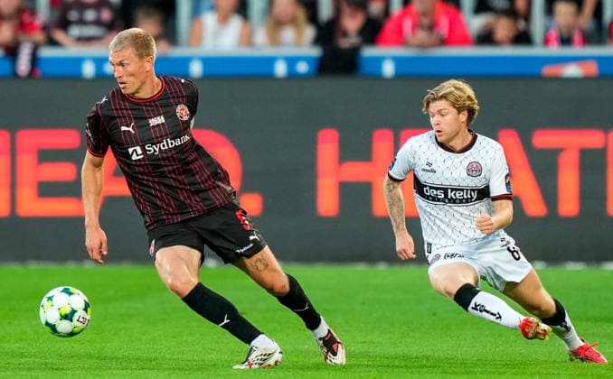 UEFA Europa Conference League Third Qualifying Round Second Leg, MCH Arena, Denmark 13 8 2026 FC Midtjylland vs Bohemians Midtjylland™s Rasmus Nissen Kristensen is pursued by Bohemians™ Harry Vaughan Rasmus Nissen Kristensen is pursued by Harry Vaughan 13 8 2026  Copyright: xClausxFiskerx 20260813-203311-L-2
