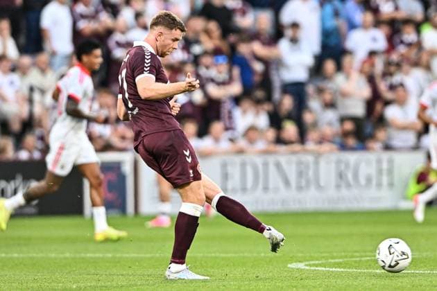 Heart of Midlothian v Benfica UEFA Europa League Stuart Findlay of Heart of Midlothian passes the ball during the UEFA Europa League Third Qualifying Round Second Leg match at Tynecastle Park, Edinburgh 13 08 2026 UK Newspapers OUT Copyright: xJamiexJohnstonx FIL-23768-0078