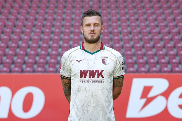 Jeffrey Gouweleeuw; FC Augsburg 1907 1. BL, Porträttermin 2026 2027, Spielerporträts Augsburg Bayern Deutschland *** Jeffrey Gouweleeuw, FC Augsburg 1907, Bundesliga 1, Photo Shoot 2026–2027, Player Portraits: Augsburg, Bavaria, Germany Copyright: ximago kolbert-press ChristianxKolbertx