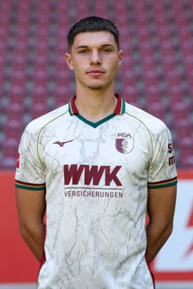 Mert Koemuer; FC Augsburg 1907 1. BL, Porträttermin 2026 2027, Spielerporträts Augsburg Bayern Deutschland *** Mert Koemuer, FC Augsburg 1907, Bundesliga 1, Photo Shoot 2026–2027, Player Portraits: Augsburg, Bavaria, Germany Copyright: ximago kolbert-press ChristianxKolbertx