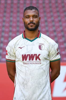 Steve Mounie; FC Augsburg 1907 1. BL, Porträttermin 2026 2027, Spielerporträts Augsburg Bayern Deutschland *** Steve Mounie, FC Augsburg 1907, Bundesliga 1, Photo Shoot 2026–2027, Player Portraits: Augsburg, Bavaria, Germany Copyright: ximago kolbert-press ChristianxKolbertx