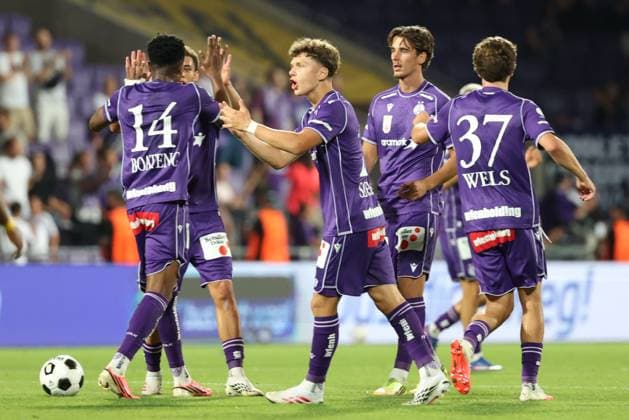 13.August.2026 - SOCCER - 2026 27 UEFA Conference League, Third Qualifying Round, 2nd Leg, FK Austria Wien vs Beitar Jerusalem Kelvin Boateng (Austria Wien) celebrates his goal with his teammates Vienna Franz-Horr-Stadion (Generali-Arena) Vienna Austria Copyright: xYigitxOermex xPsxImagesxYigitxOermex xPsxImagesx