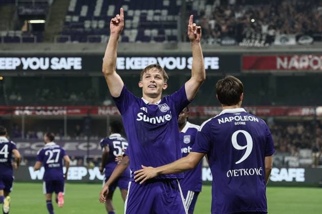 Anderlecht s Danylo Sikan celebrates after winning a game between Belgian RSC Anderlecht and Greek club PAOK , in Anderlecht, Brussels, Belgium, on Thursday 13 August 2026, a return leg game in the third qualifying round of the UEFA Europa League competition. RSCA won 0-1 the first leg. BRUNOxFAHY  x183320598x