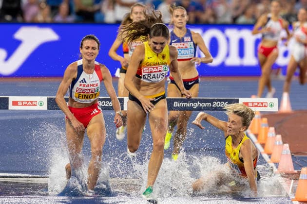 2026 European Athletics Championships, Alexander Stadium, Birmingham, England 13 8 2026 Women™s 3000m Steeplechase Final Germany™s Lea Meyer takes a fall at the water jump Lea Meyer 13 8 2026  Copyright: xx 0U6A1450