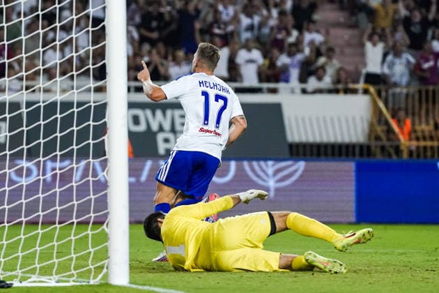 Fussball: Kroatien: UEFA Conference League Qualifikation 2026 2027 - 3. Runde, 13.08.2026 - HNK Hajduk Split (Kroatien) vs. FK Zalgiris Vilnius (Litauen) - Stadion Poljud (Split, Kroatien); Dario Melnjak (Hajduk Split) bejubelt sein Tor gegen Carlos Olses (FK Zalgiris) zum 1-0 *** Soccer Croatia UEFA Conference League Qualifiers 2026–2027, Round 3, August 13, 2026, HNK Hajduk Split (Croatia) vs. FK Zalgiris Vilnius (Lithuania), Poljud Stadium, Split, Croatia. Dario Melnjak of Hajduk Split celebrates his goal against Carlos Olses of FK Zalgiris to make it 1–0. Copyright: xLUKAxKOLANOVICx